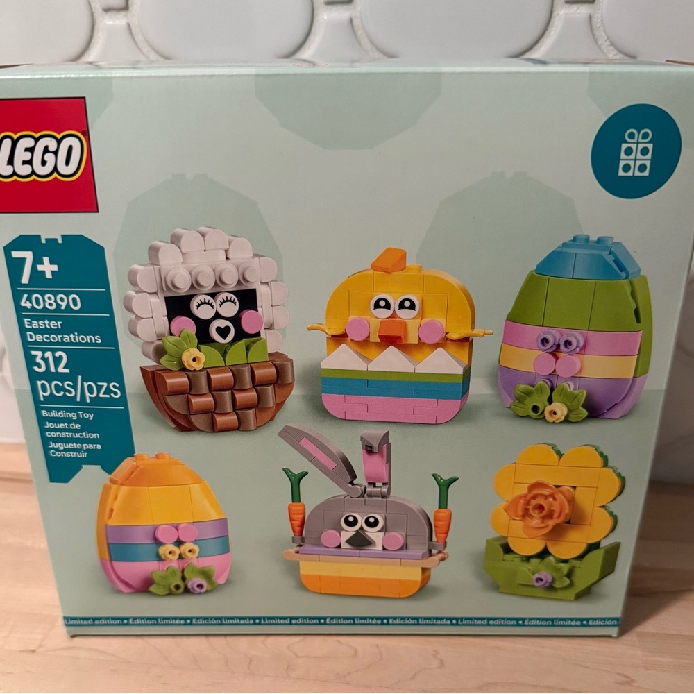 Brand New LEGO 40890 GWP Easter Decorations Set